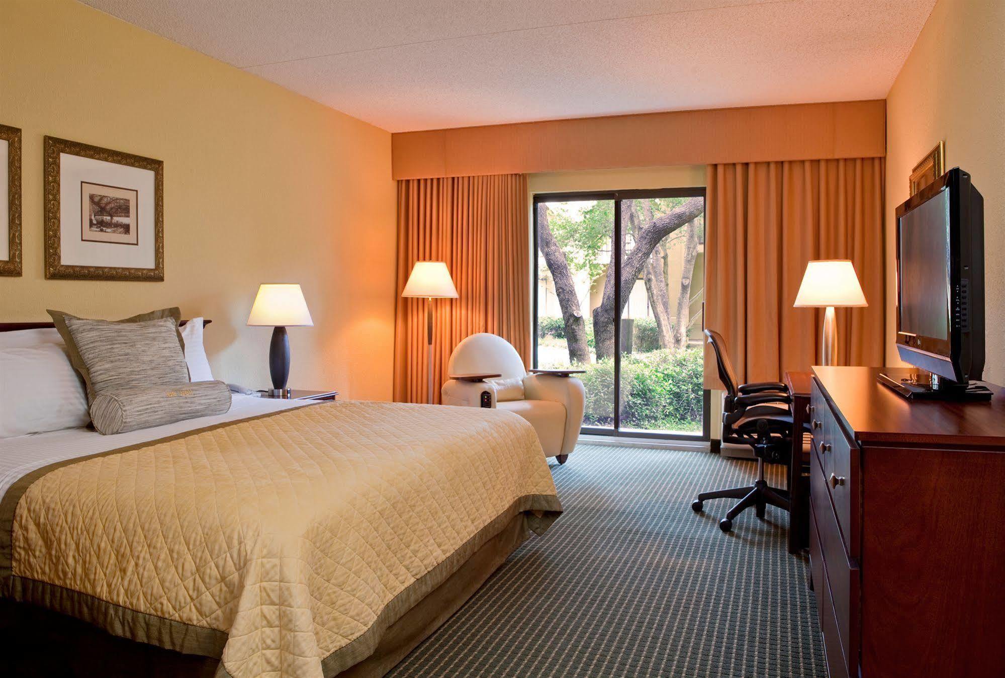 Holiday Inn Irving Las Colinas By Ihg Εξωτερικό φωτογραφία